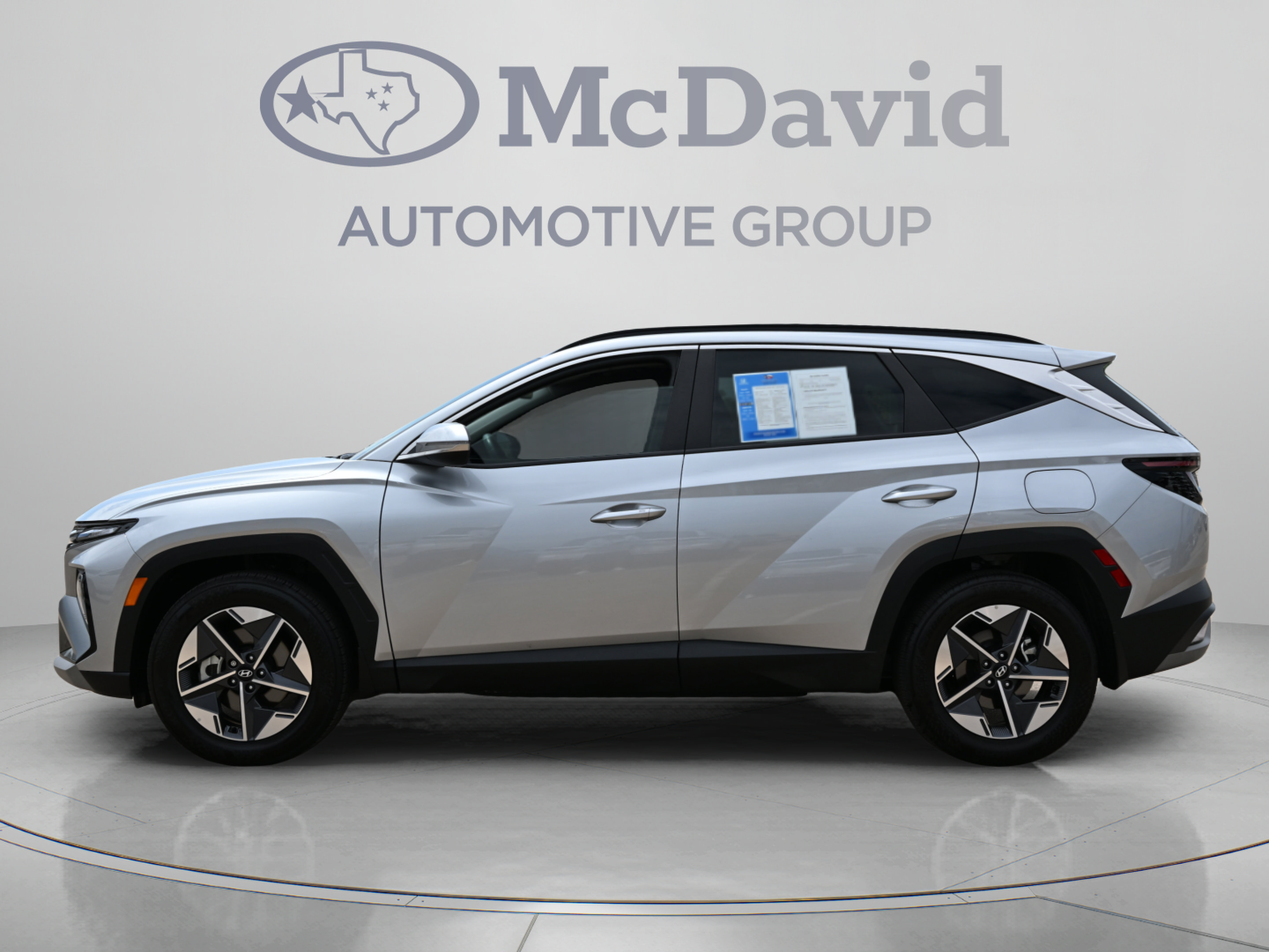 Used 2025 Hyundai Tucson SEL FWD image 2