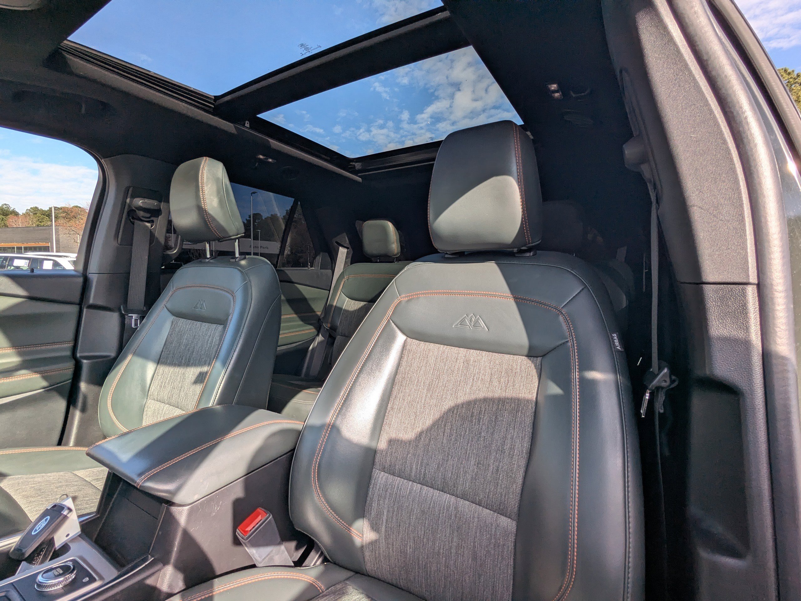 Used 2022 Ford Explorer Timberline image 9