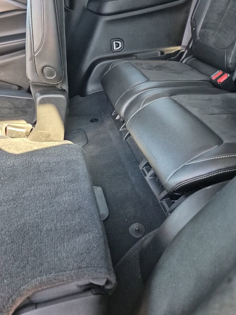 Used 2023 Jeep Grand Cherokee L Altitude AWD/4WD image 29