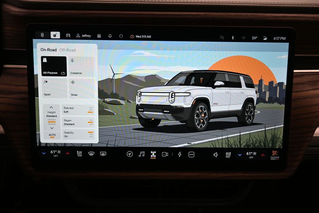 Used 2024 Rivian R1S Adventure AWD/4WD image 15