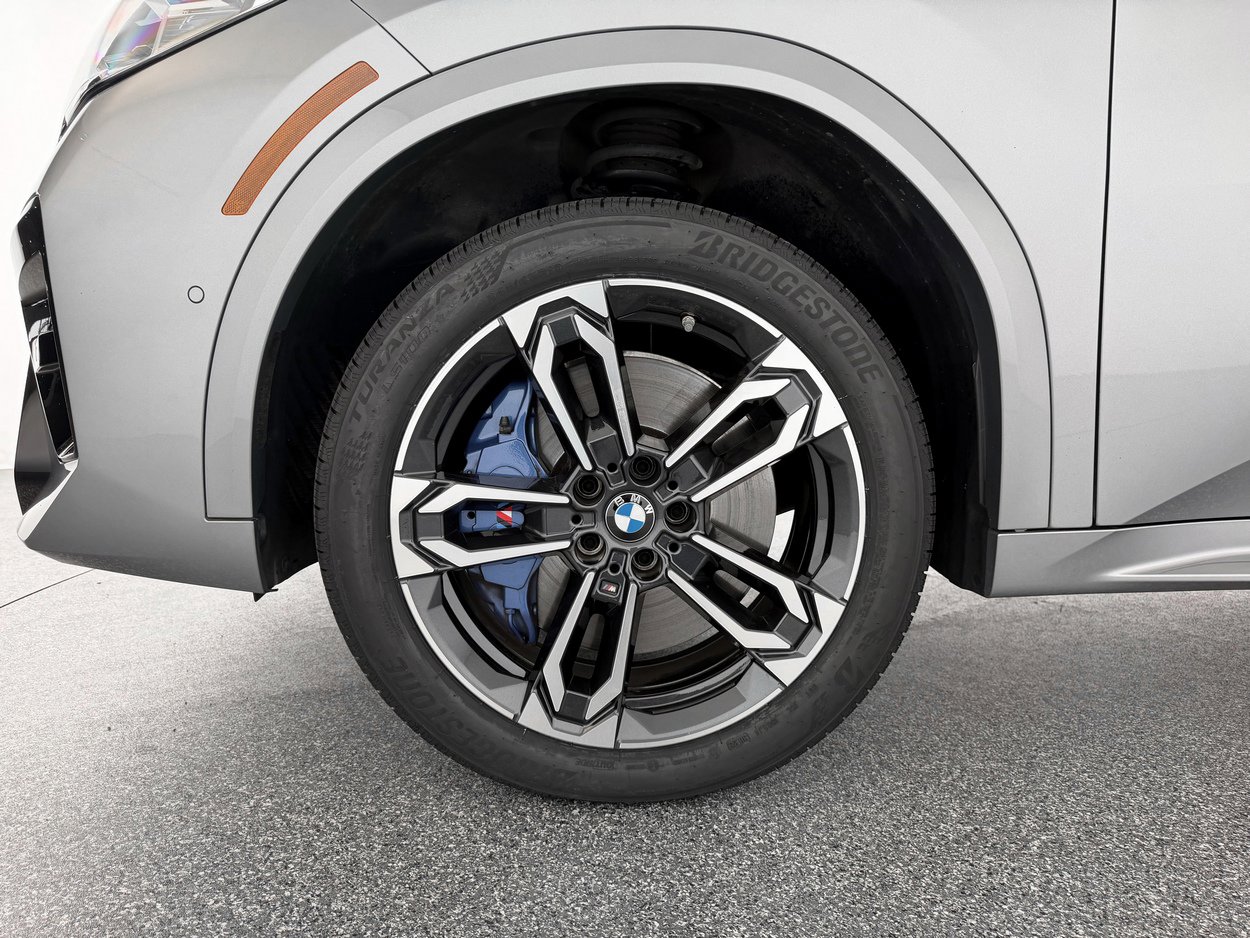Used 2025 BMW X2 xDrive28i w/ M Sport Package image 32