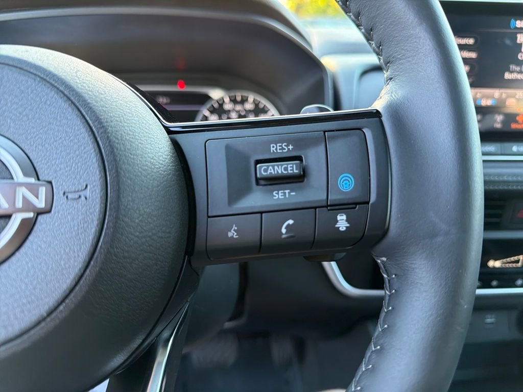 Used 2023 Nissan Rogue SV w/ SV Premium B Package image 51