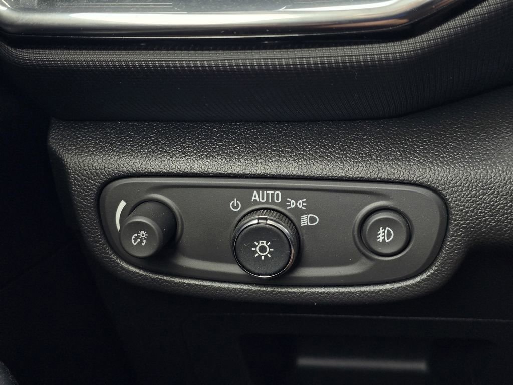 Used 2022 Chevrolet TrailBlazer LT w/ Convenience Package image 22