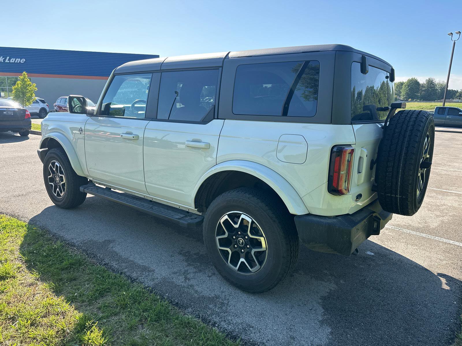Certified 2024 Ford Bronco Outer Banks AWD/4WD image 12