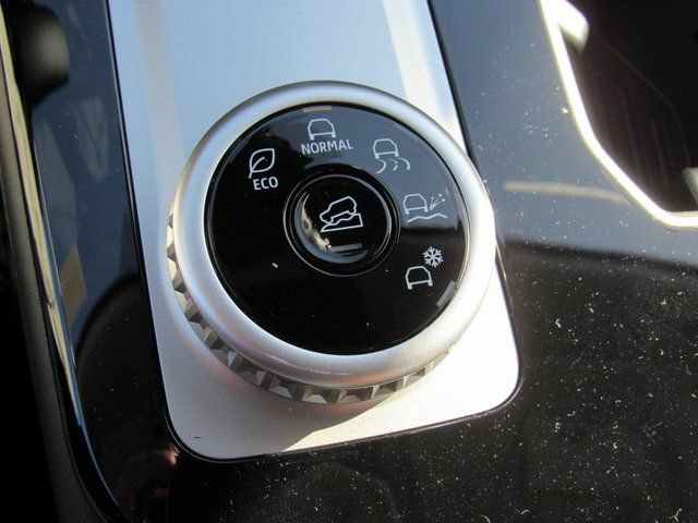 New 2025 Mitsubishi Outlander SE FWD image 22