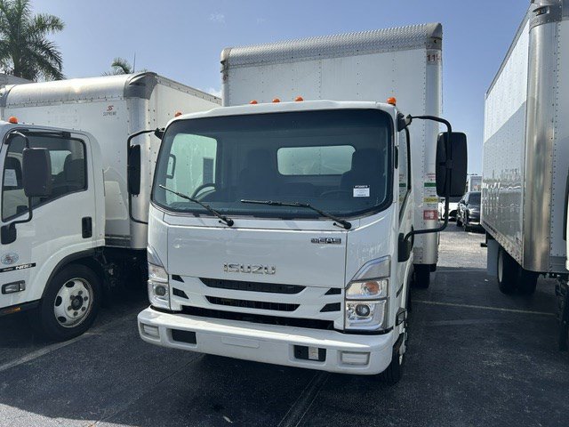 Used 2024 Isuzu NPR RWD image 5