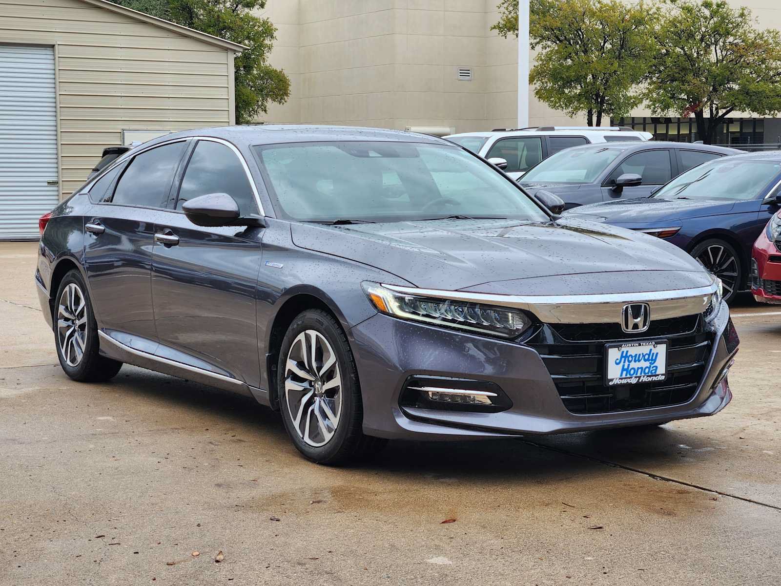 Used 2020 Honda Accord Touring image 3