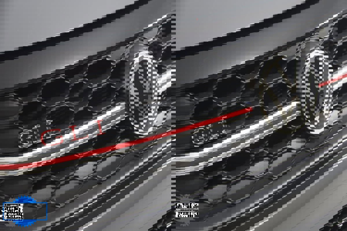 Used 2024 Volkswagen Jetta GLI Autobahn image 16