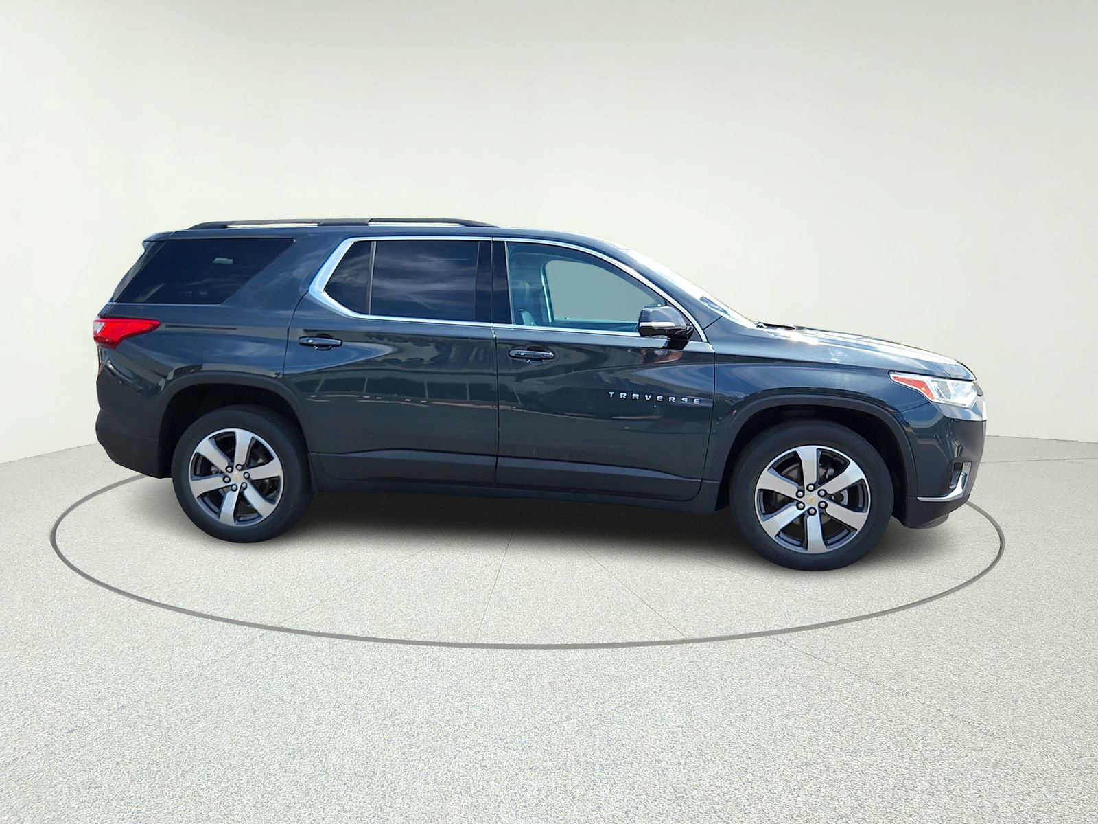 Used 2020 Chevrolet Traverse LT w/ LT Premium Package AWD/4WD image 10