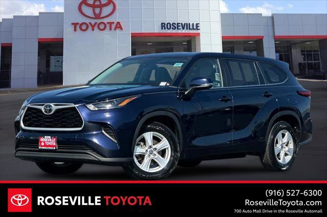 Certified 2023 Toyota Highlander L image 1