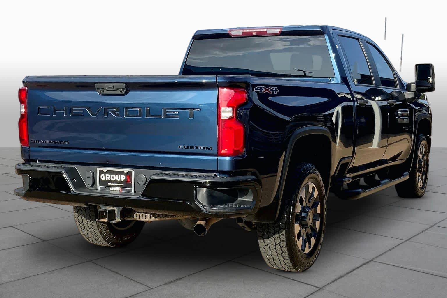 Used 2021 Chevrolet Silverado 2500 Custom w/ Custom Value Package AWD/4WD image 13