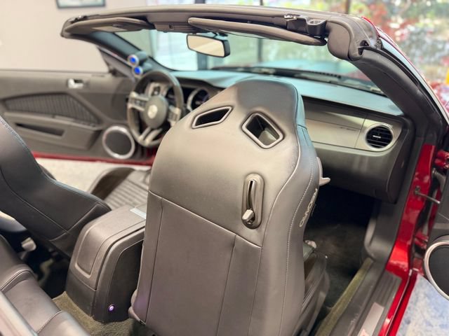 Used 2014 Ford Mustang Shelby GT500 w/ Equipment Group 821A RWD image 38