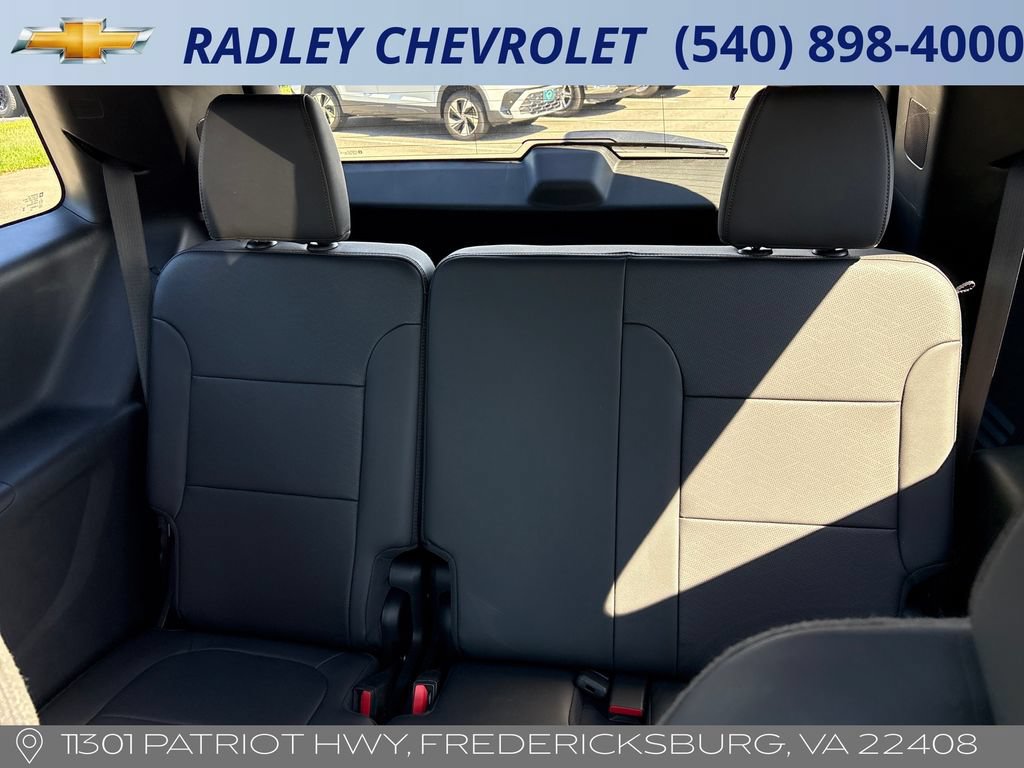 Used 2023 Chevrolet Traverse High Country w/ LPO, Cargo Package AWD/4WD image 15