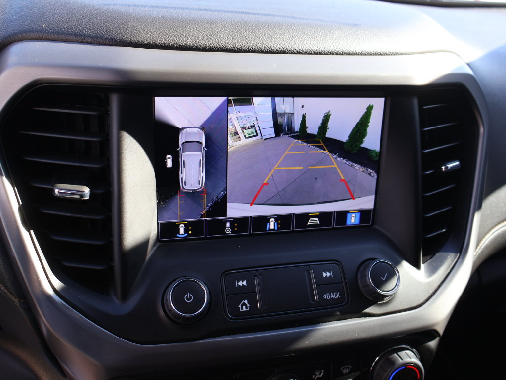 Used 2023 GMC Acadia AT4 w/ Technology Package AWD/4WD image 28