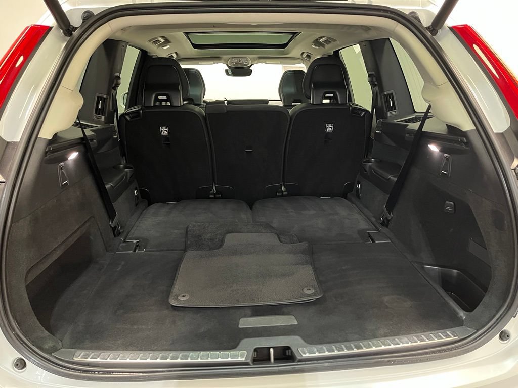 Used 2023 Volvo XC90 B6 Plus AWD/4WD image 19