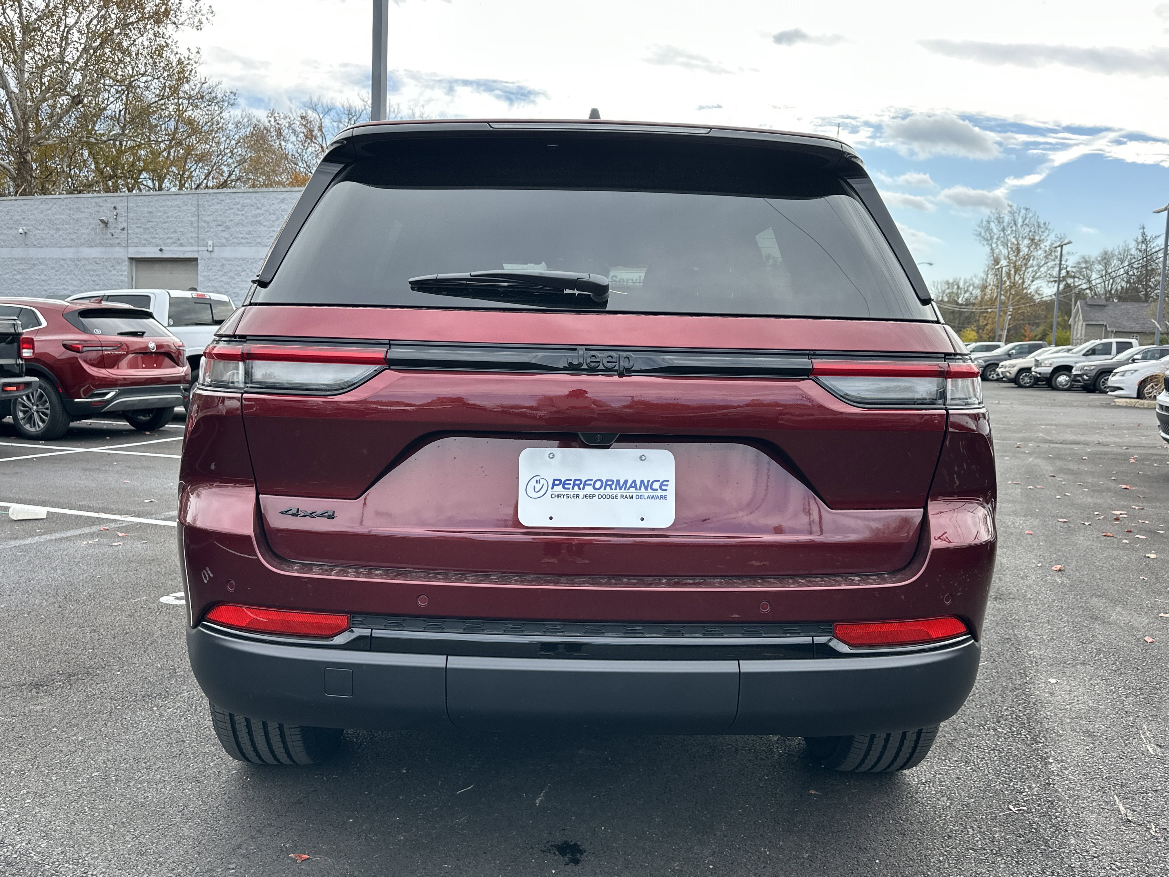 New 2025 Jeep Grand Cherokee Altitude image 15