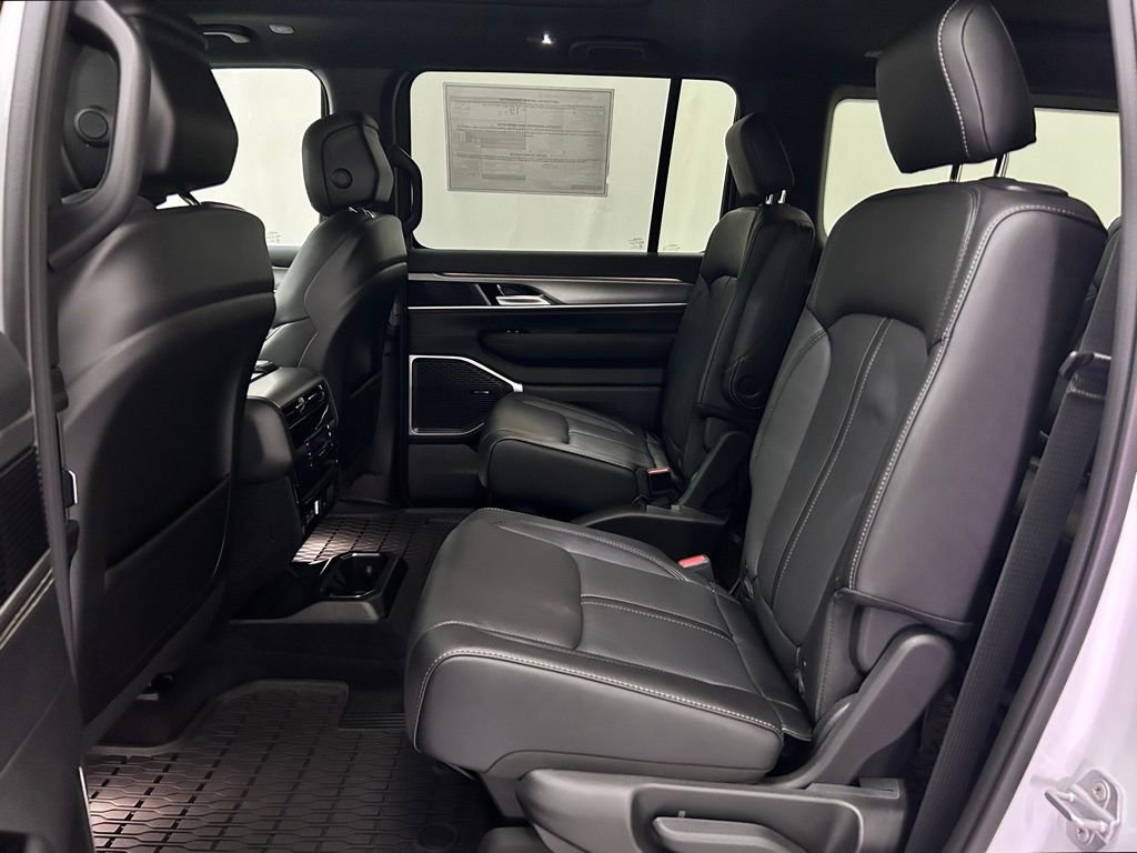 New 2025 Jeep Wagoneer Series II image 21