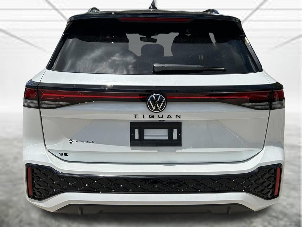 New 2026 Volkswagen Tiguan SE R-Line FWD image 4