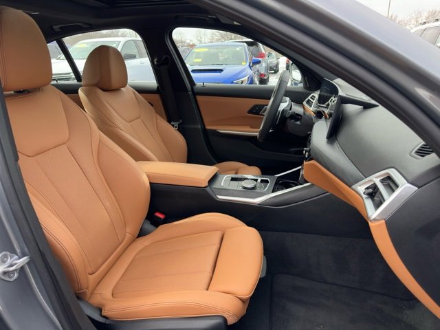 Used 2025 BMW 330i xDrive Sedan w/ Convenience Package image 25
