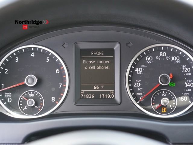 Used 2017 Volkswagen Tiguan Limited w/ Premium Package image 18