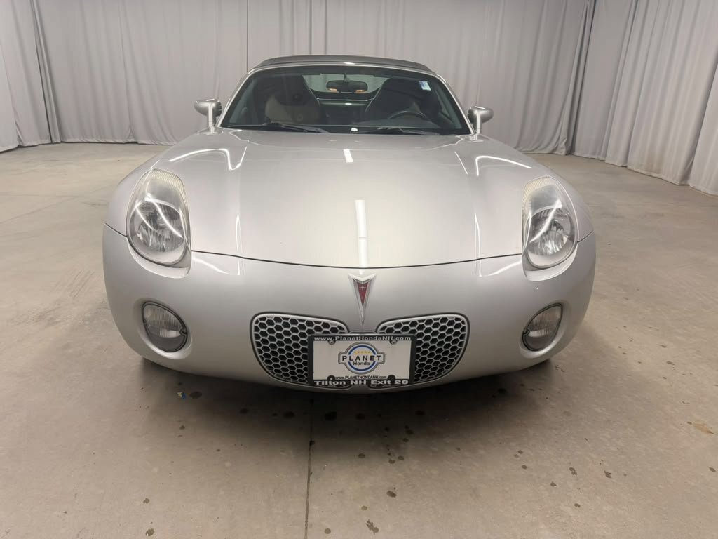 Used 2006 Pontiac Solstice Convertible w/ Premium Package RWD image 6