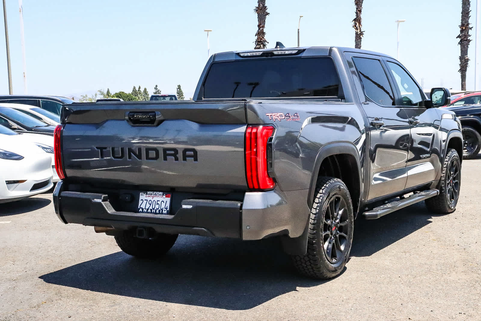 Used 2024 Toyota Tundra Limited w/ TRD Off-Road Package AWD/4WD image 7