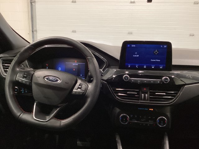 Used 2025 Ford Escape ST-Line Select AWD/4WD image 25