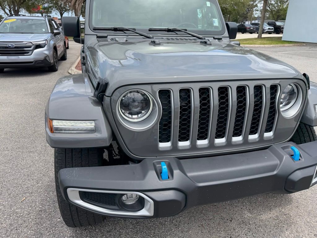Used 2023 Jeep Wrangler Unlimited Sahara w/ Cold Weather Group AWD/4WD image 14