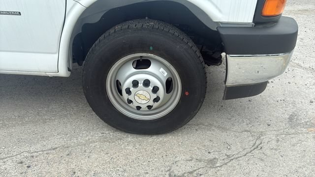 New 2024 Chevrolet Express 3500 w/ Power Convenience Package RWD image 18