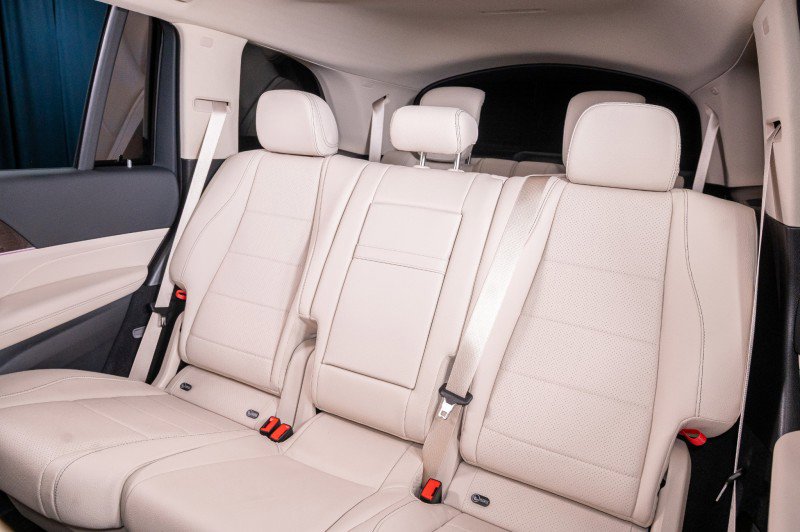 New 2026 Mercedes-Benz GLS 450 4MATIC image 28