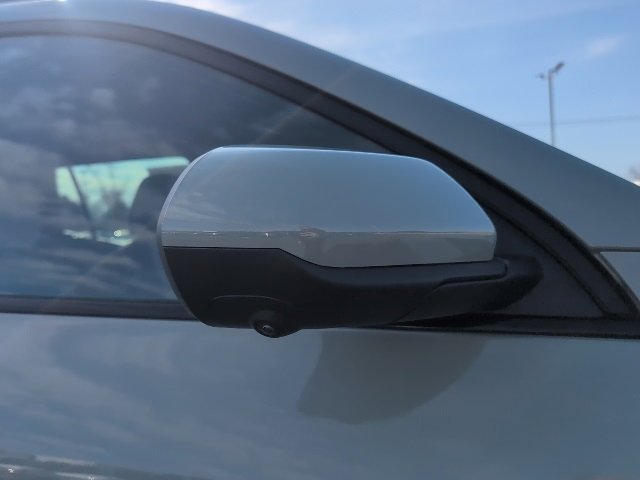 Certified 2025 Chevrolet Equinox ACTIV w/ Safety and Technology Package image 13