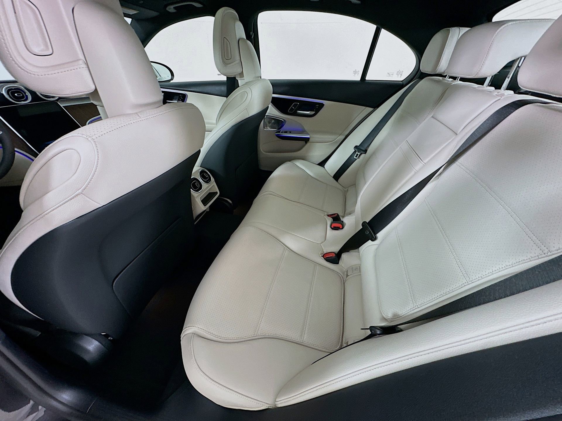 New 2026 Mercedes-Benz C 300 Sedan image 27