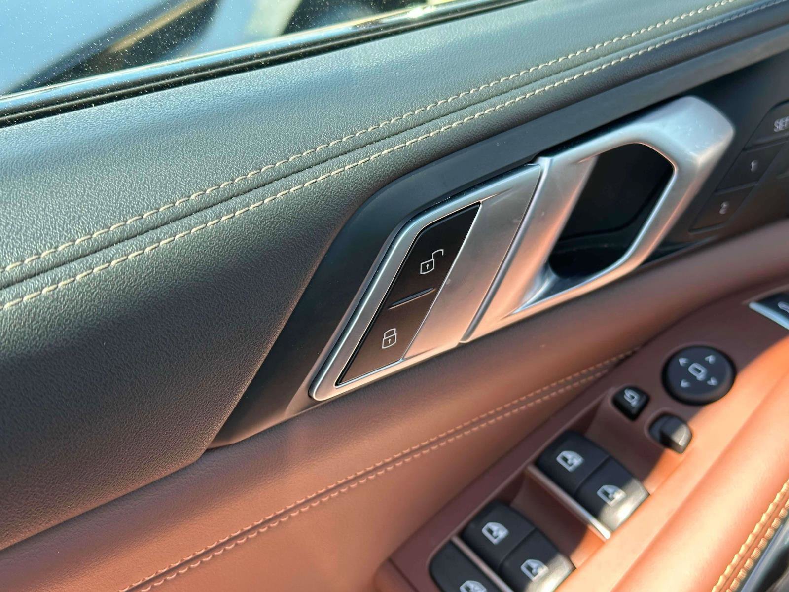 Used 2024 BMW X5 xDrive40i w/ M Sport Package image 17