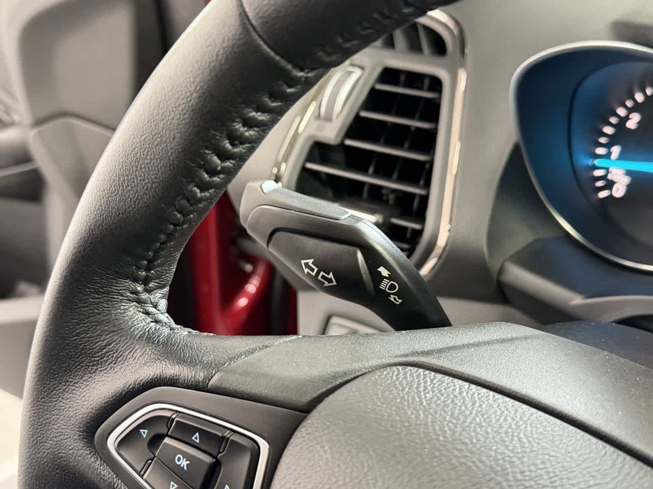 Used 2018 Ford Escape SEL image 16