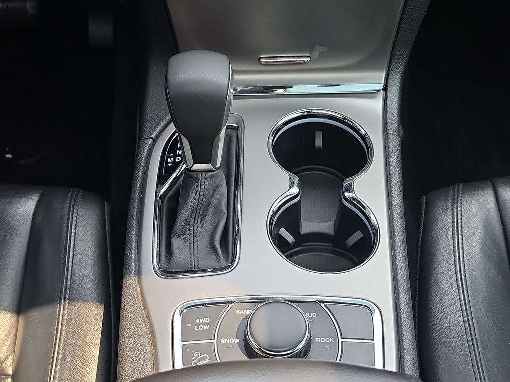 Used 2018 Jeep Grand Cherokee Limited AWD/4WD image 20