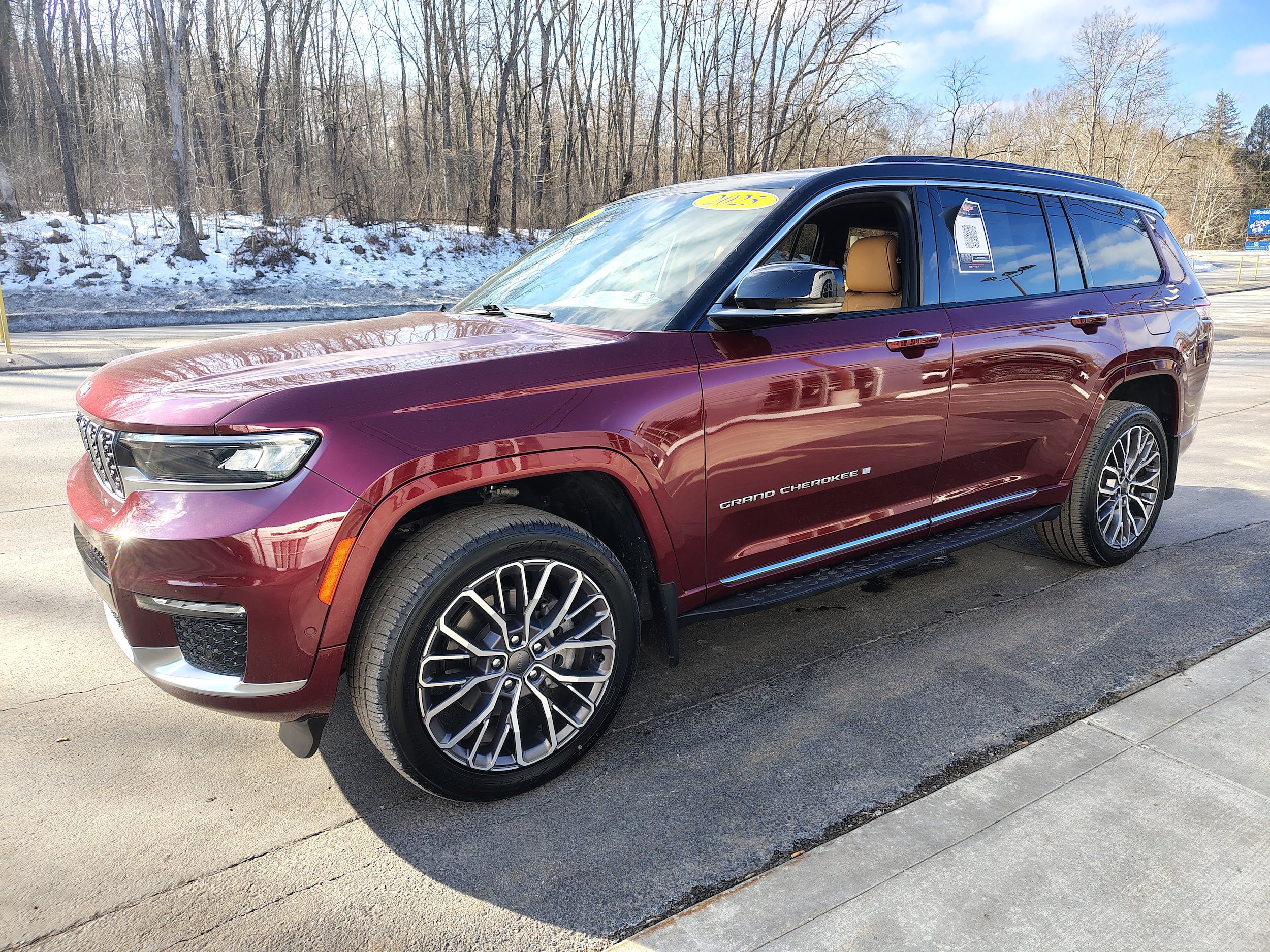 Certified 2025 Jeep Grand Cherokee L Summit AWD/4WD image 4