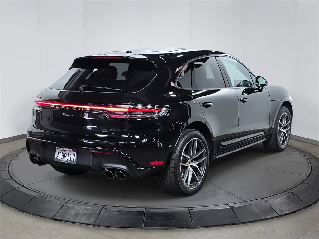 Used 2025 Porsche Macan image 7