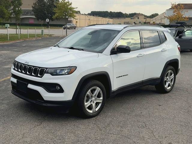 Used 2023 Jeep Compass Latitude image 29