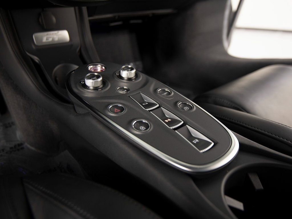 Used 2020 McLaren GT image 16