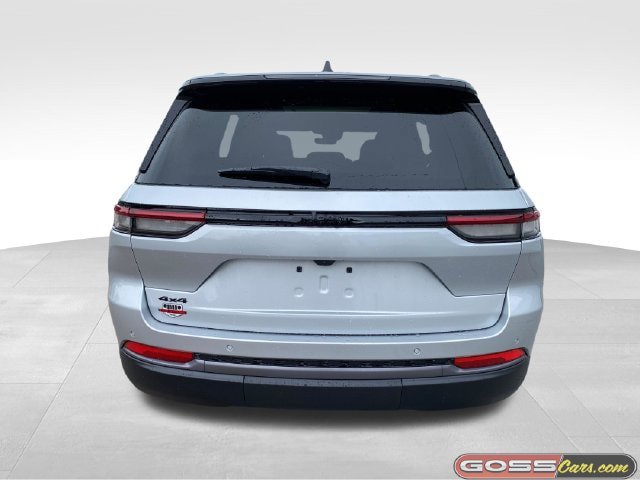 New 2026 Jeep Grand Cherokee Limited w/ Limited Altitude Package AWD/4WD image 4