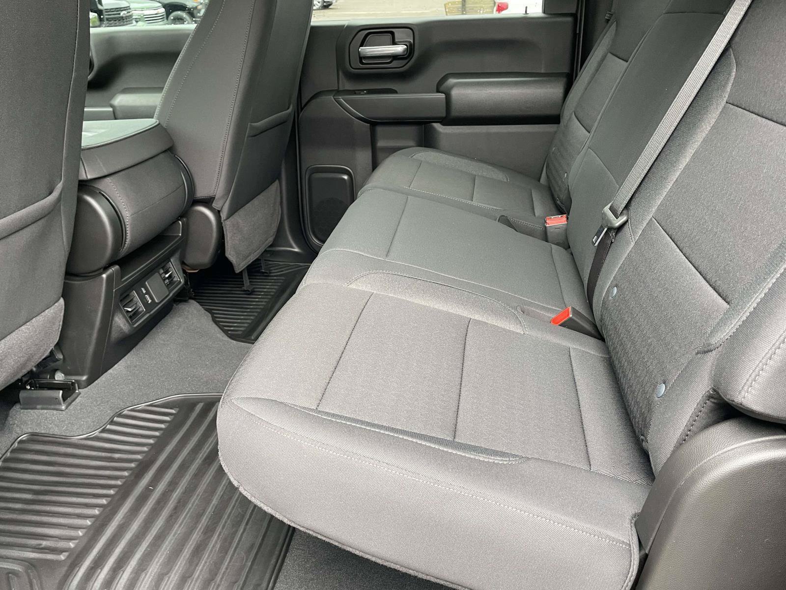 Used 2025 Chevrolet Silverado 2500 Custom w/ Custom Value Package AWD/4WD image 10