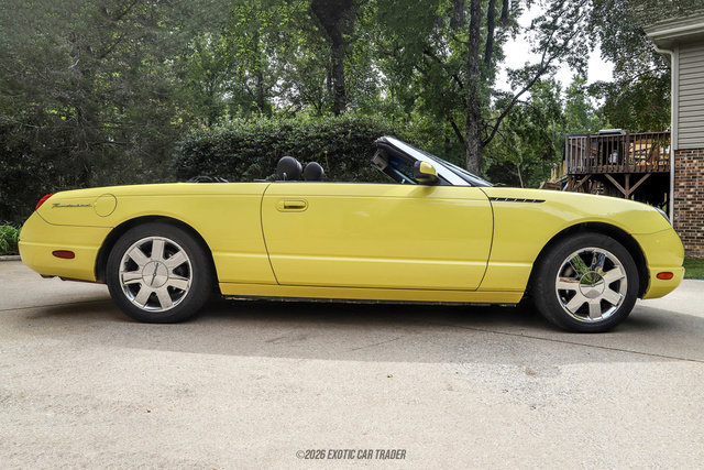 Used 2002 Ford Thunderbird RWD image 8