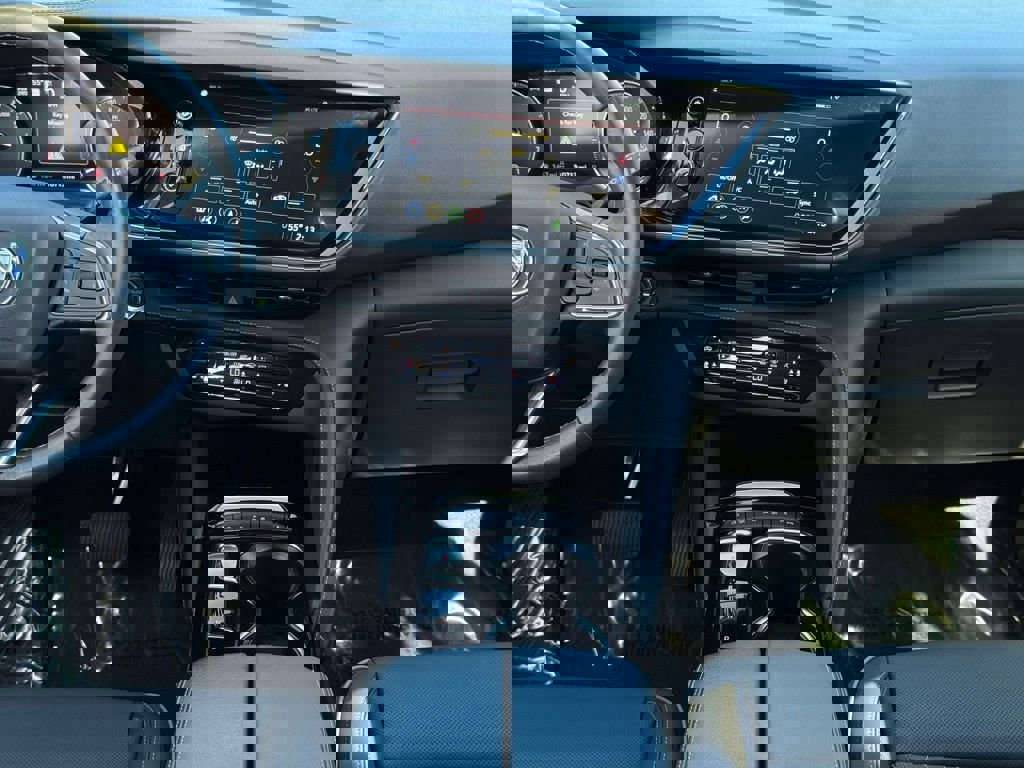 Used 2023 Buick Envision Avenir image 30