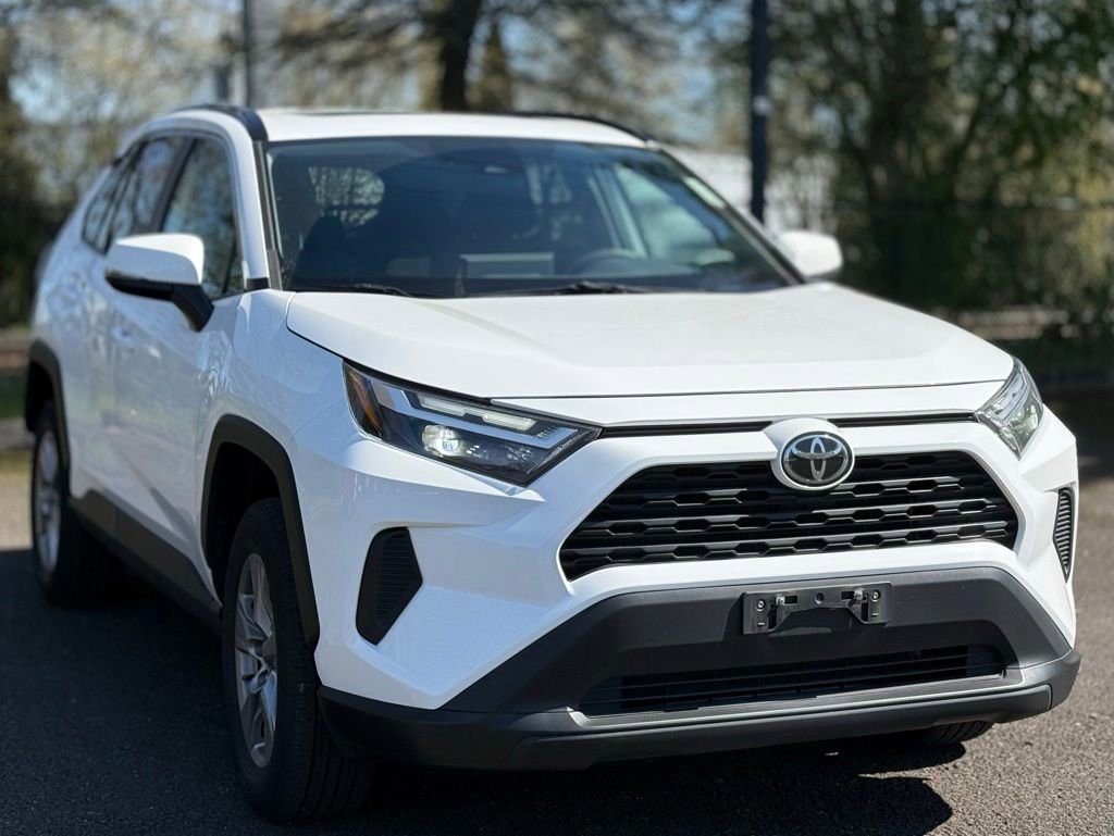 Certified 2023 Toyota RAV4 XLE w/ Convenience Package image 7