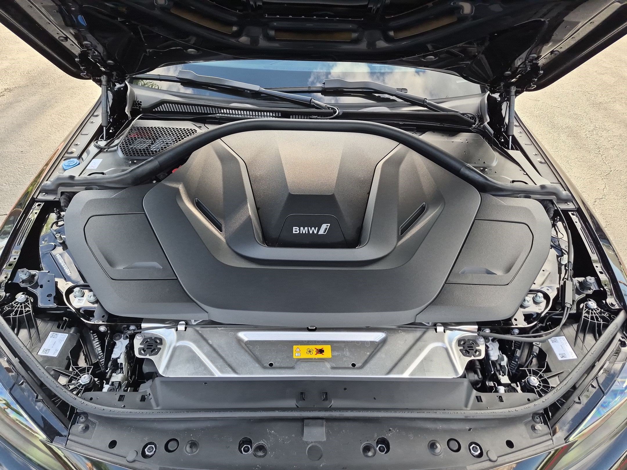Certified 2025 BMW i4 M50 AWD/4WD image 34