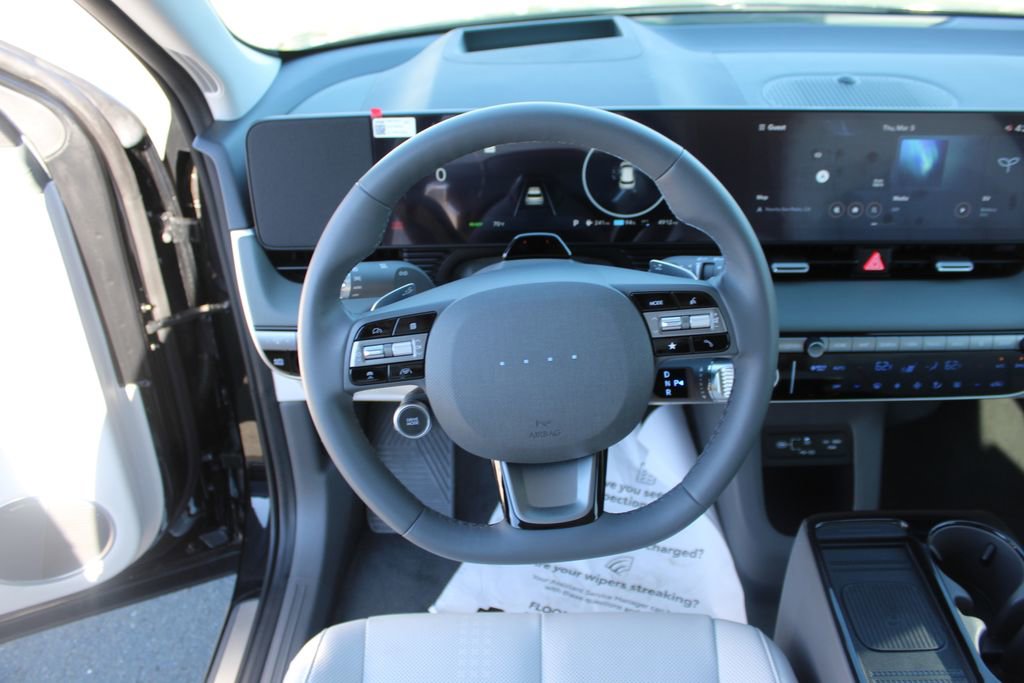 Used 2025 Hyundai Ioniq 5 Limited image 18