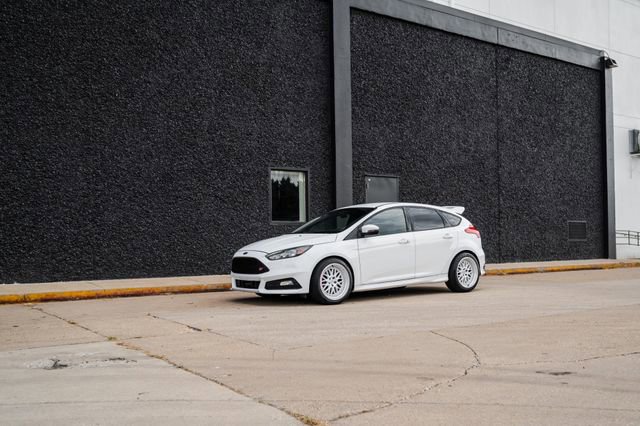 Used 2016 Ford Focus ST image 56