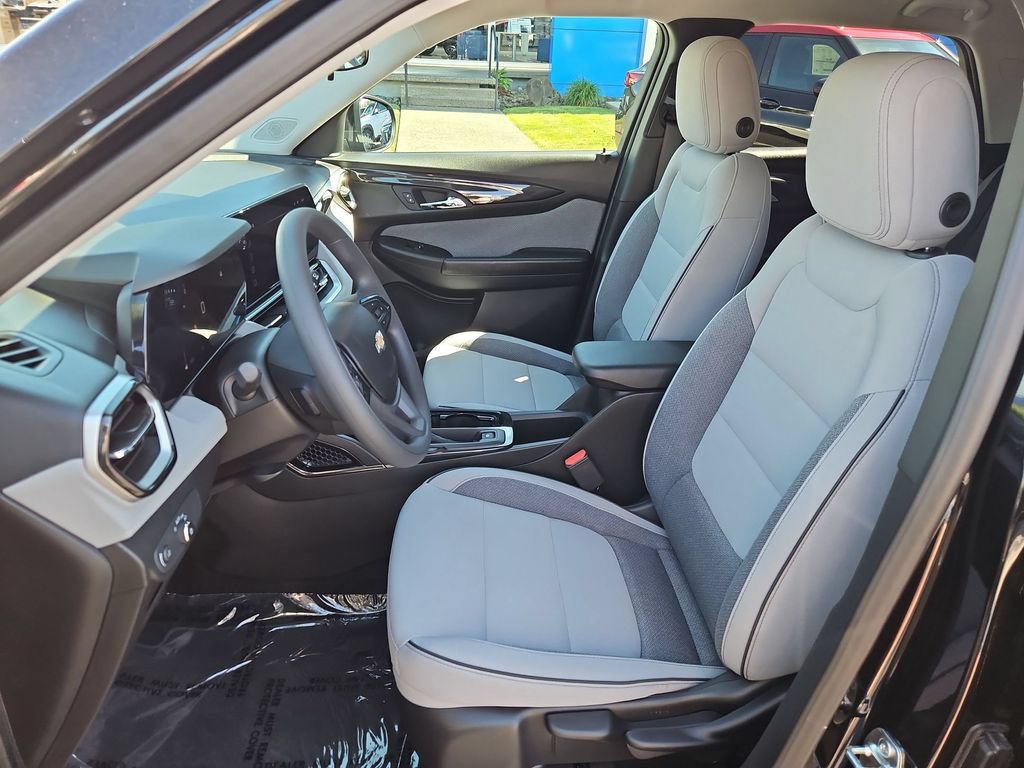 New 2026 Chevrolet TrailBlazer LT w/ Driver Confidence Package FWD image 21