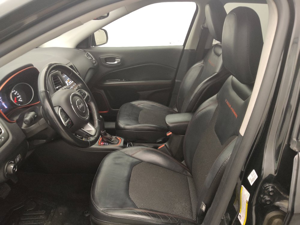 Used 2018 Jeep Compass Trailhawk w/ Navigation Group AWD/4WD image 17