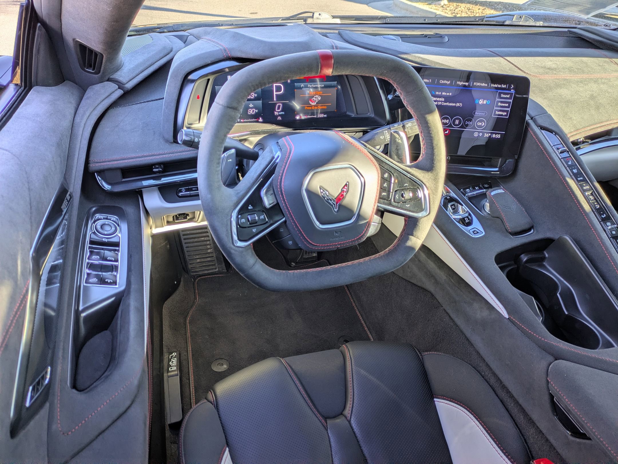 Used 2023 Chevrolet Corvette Stingray Premium Conv w/ Z51 Performance Package image 28